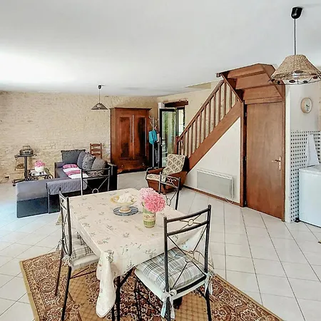 Lovely In With Kitchen Holiday home Paulin